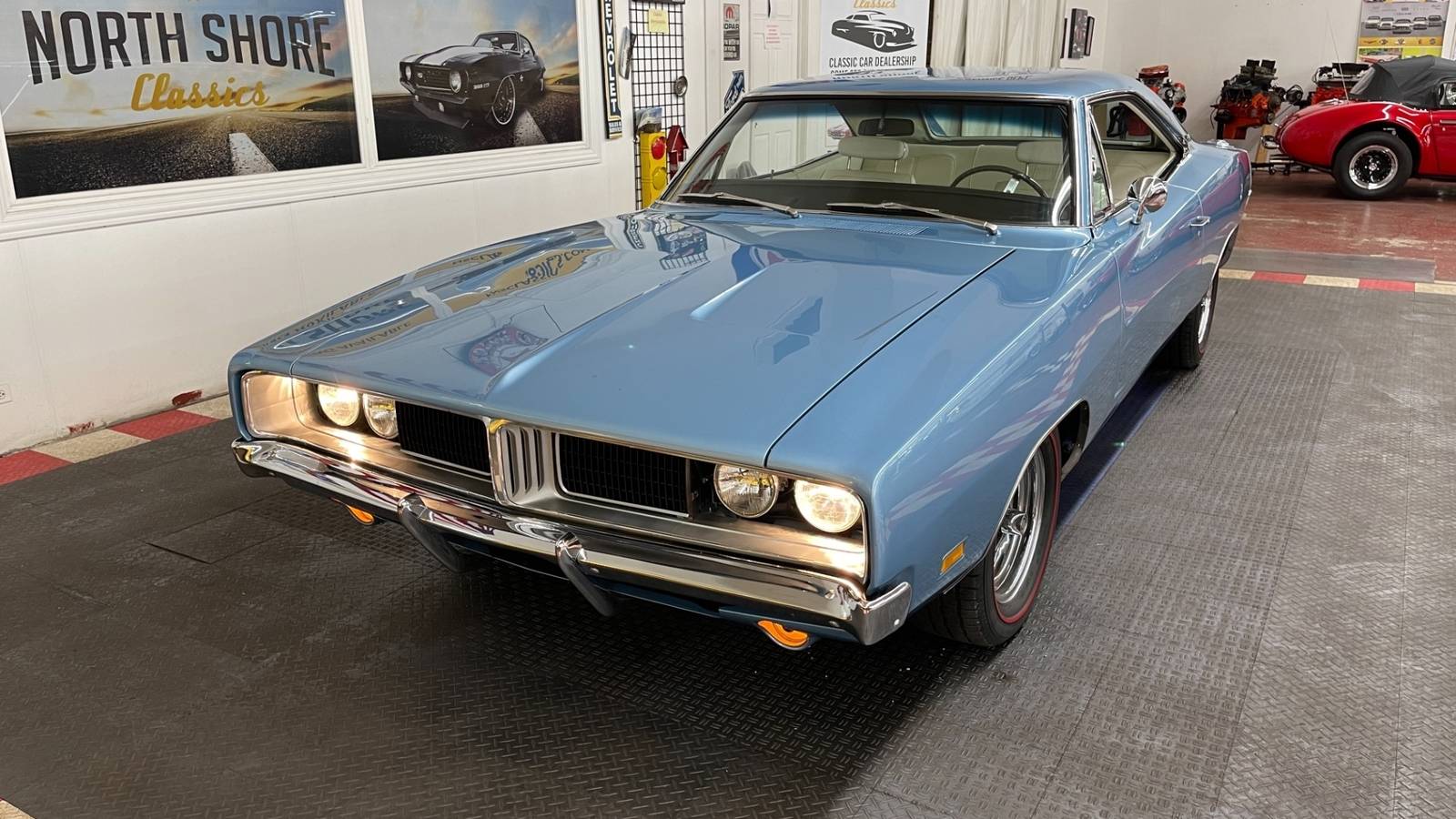 Johnny Lightning 1:64 1969 Dodge Charger R/T смотреть онлайн