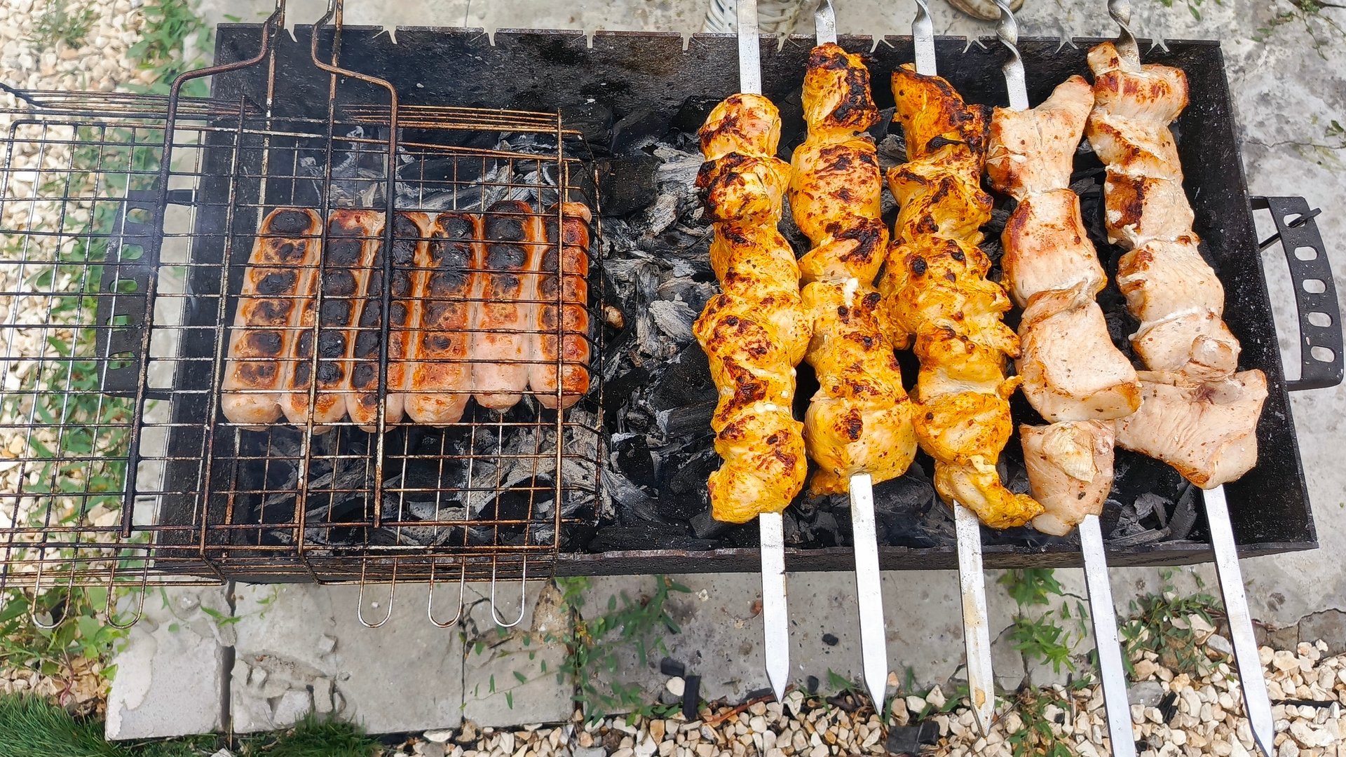 ВЛОГ : ХОЛОДНЫЙ ИЮНЬ / ШАШЛЫКИ НА ОБЕД