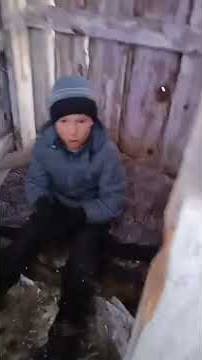 5часть бомжа валеры срёт в туалете