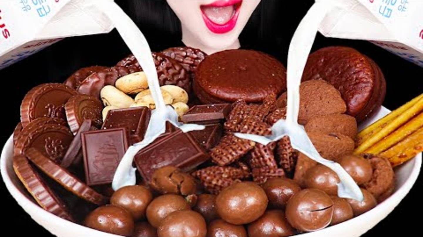 1. Шоколадное настроение. 2. Разноцветные сладости