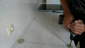 Как установить варочную панель в столешницу.