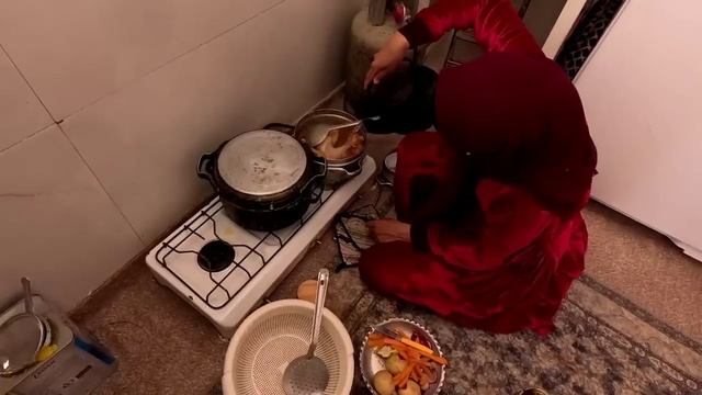 Почему Хашем не позволяет Азаде и Сами пойти в дом Тайибы смотреть онлайн