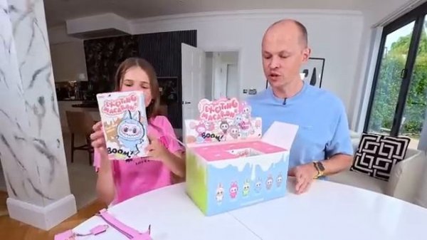 Miss Katy Misster maks:Большая распаковка Labubu