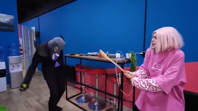 BRUNOЯ Превратился в Каждого Монстра! смотреть онлайн