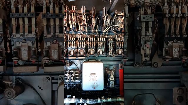 Неисправность! Отсутствует пятая позиция на локомотиве ЧМЭ3 смотреть онлайн