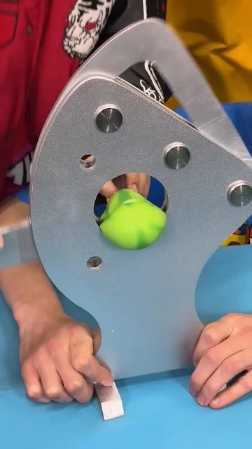 BRUNOЧто будет с пальцем смотреть онлайн