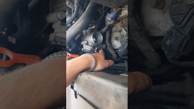 Как почистить дроссельную заслонку самому, солярис 2013