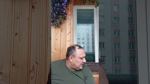 "Полные кроссовки" 🌧 смотреть онлайн