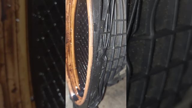 Gl 166 ОМ 642. Дымит чёрным дымом. Масло в чайке. Помпаж турбины. Масложор 1 л на 10 т.