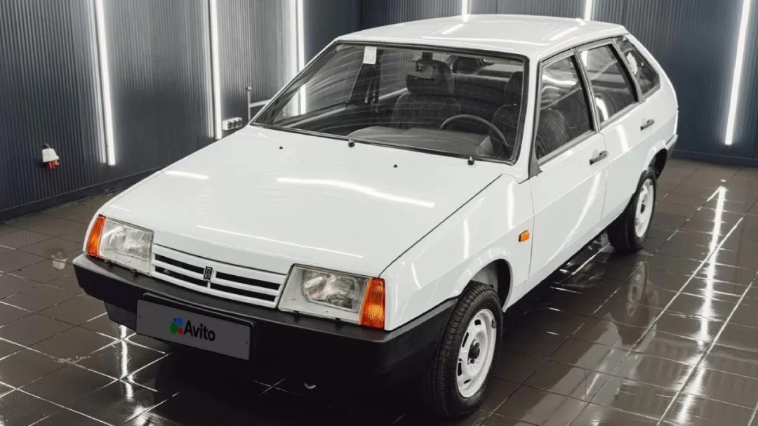 КРАТКИЙ ОБЗОР ВАЗ 2109 ВСТРЕТИЛ РЕДКУЮ И В ИДЕАЛЬНОМ СОСТОЯНИИ!
