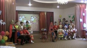 Ансамбль ложкарей «Посиделки». На празднике 8 марта.