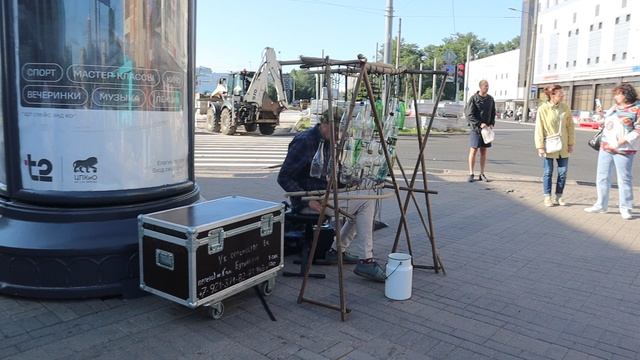 Необычный музыкант у  Гуливера. Воскресенье, 22 июня 2025 г