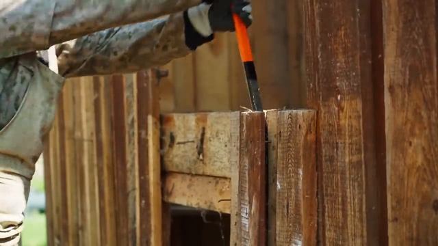 УСАДЬБА НАШЕЙ МЕЧТЫ | СТРОЙКА, ОГОРОД, ХОЗЯЙСТВО | ВЕЧЕРА С СОСЕДЯМИ | БЕРЁЗОВЫЕ ВЕНИКИ И БАНЯ смотреть онлайн