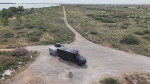 Прицеп с квадроциклом отцепился от Урала и поехал по встречке.