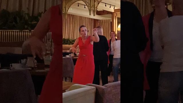 Снежка отжигает смотреть онлайн