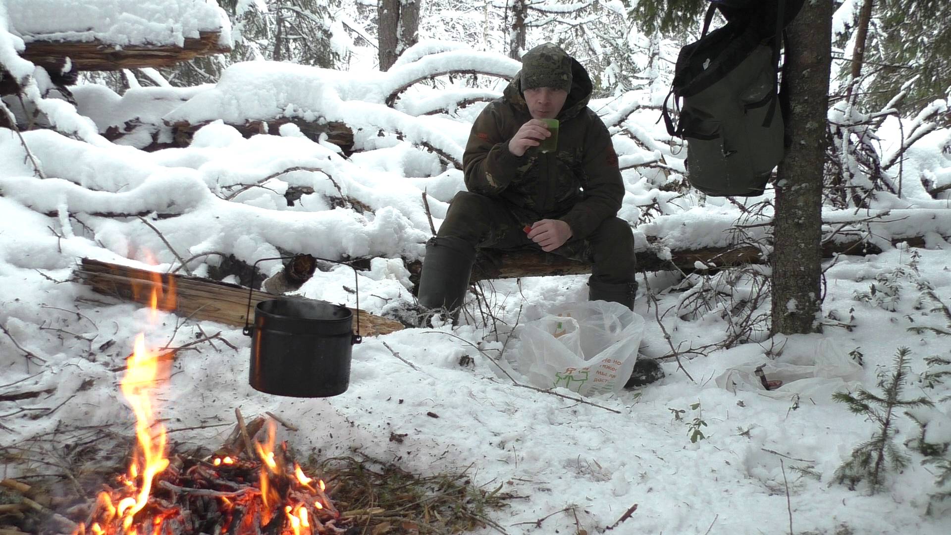 Закрытие сезона видео охоты 2024. Отдых у костра с кружечкой горячего чая. смотреть онлайн