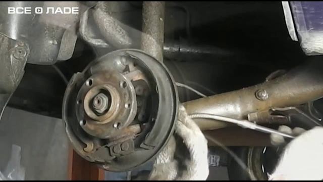 9. Замена тросов стояночного тормоза смотреть онлайн