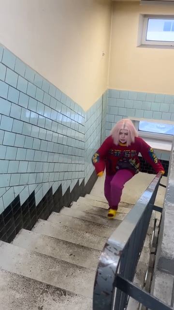 BRUNOЯ застрял между этажами😉 смотреть онлайн