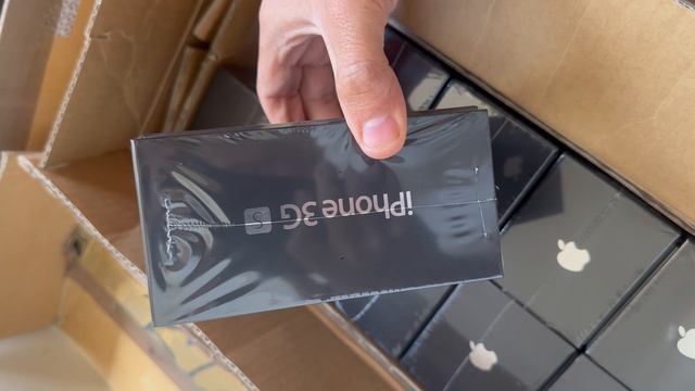 Легендарный iPhone 3Gs НОВЫЙ в 2025 году смотреть онлайн