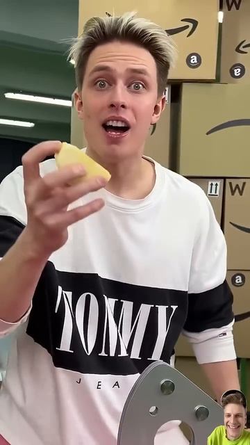 BRUNOЧто будет с пальцем﫣 смотреть онлайн