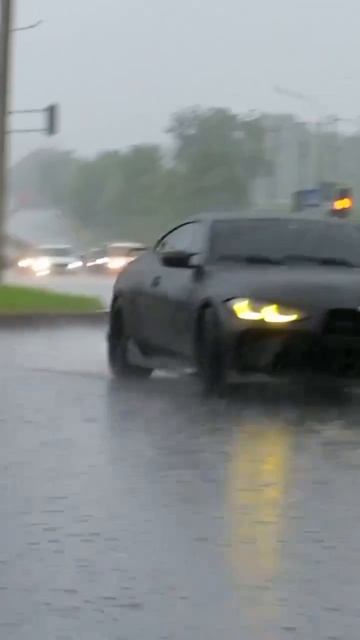 BMW М4 смотреть онлайн