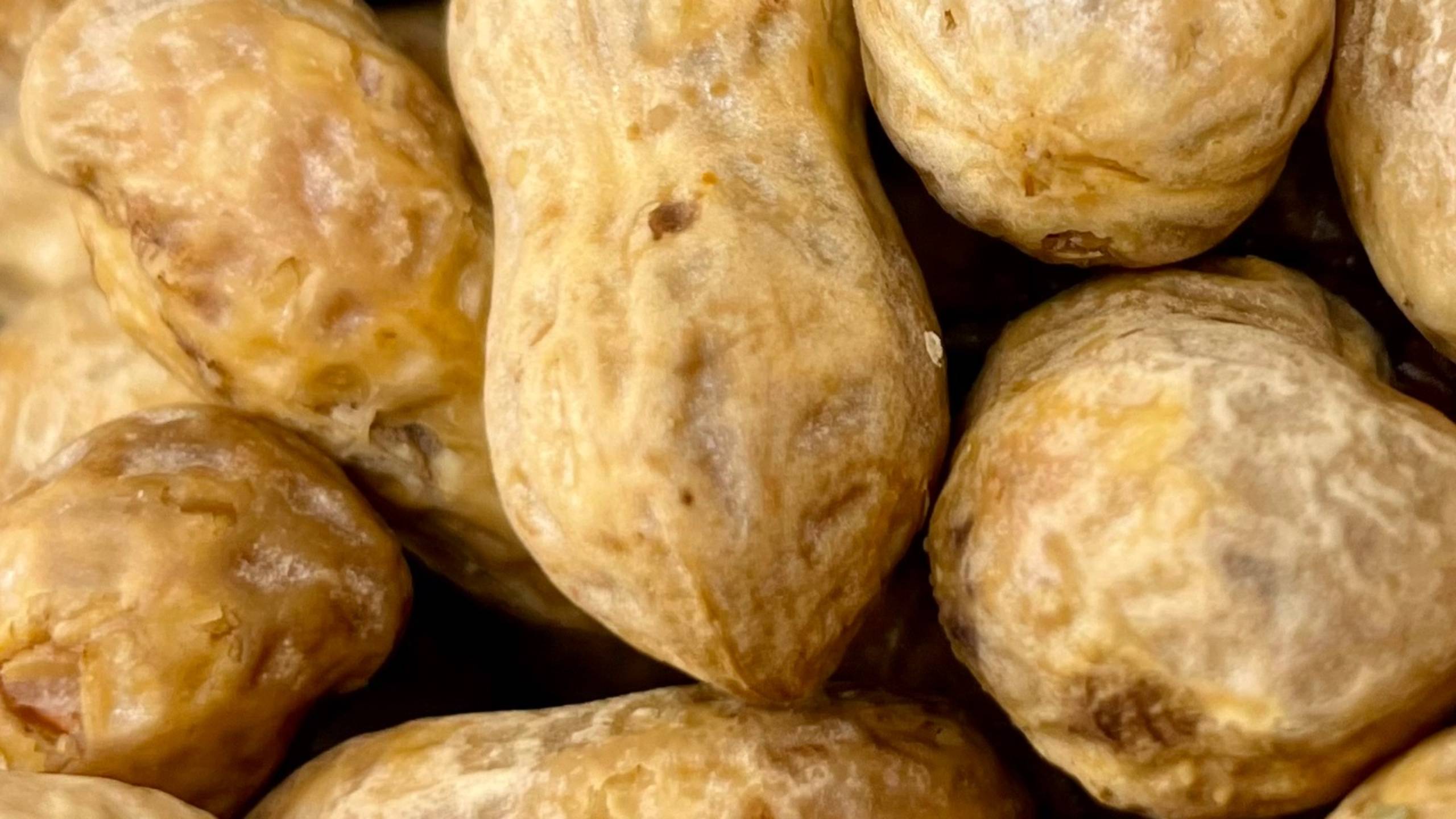 Секрет аппетитного варёного арахиса за 30 минут — попробуйте сами! смотреть онлайн