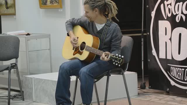 Вставай рабочий народ...