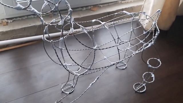 Новогодний светящийся олень из алюминиевой проволоки своими руками Christmas Glowing Deer за 200 руб