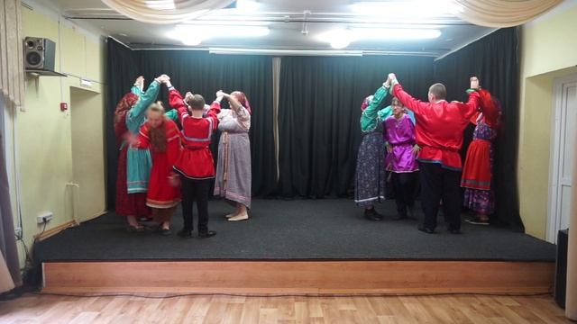 Коллектив "Веселая карусель" танец "Ромашка, василек" смотреть онлайн