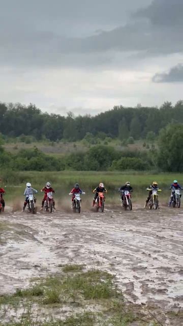Старт в дождь смотреть онлайн