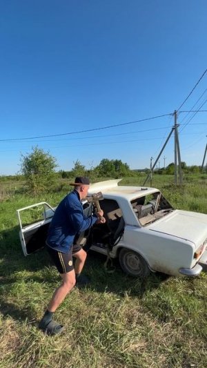 РАЗБИВАЕМ ВАЗ 2107