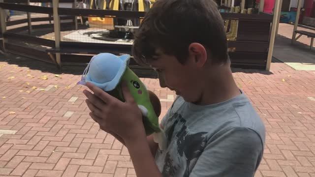 Ривьера в Сочи \ Аттракционы \ Шаверма \ Центральный пляж смотреть онлайн