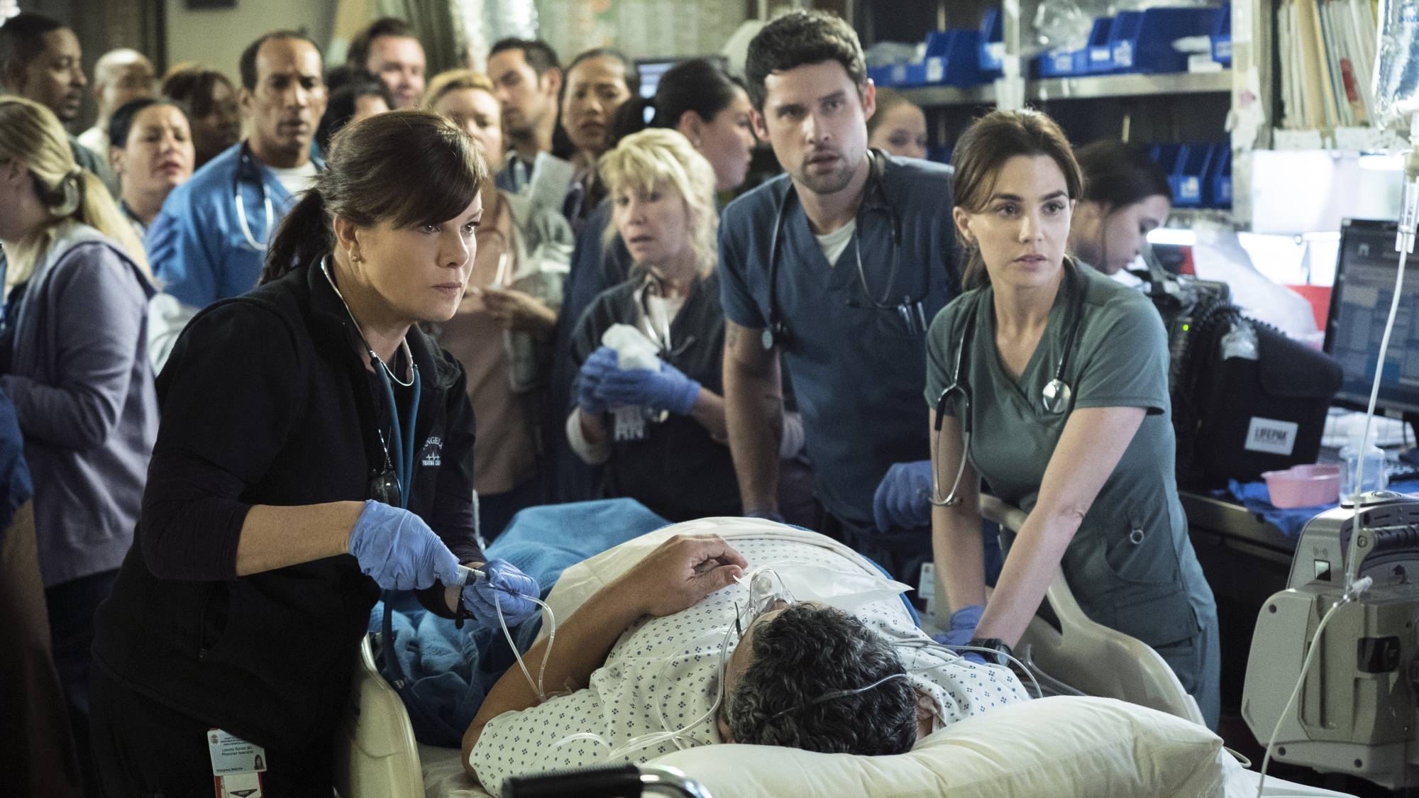 Сериал Реанимация - 2 сезон 13 серия / Code Black смотреть онлайн