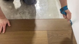 Как уложить ламинат на клей, пошаговый план укладки на основание своими руками от мастера