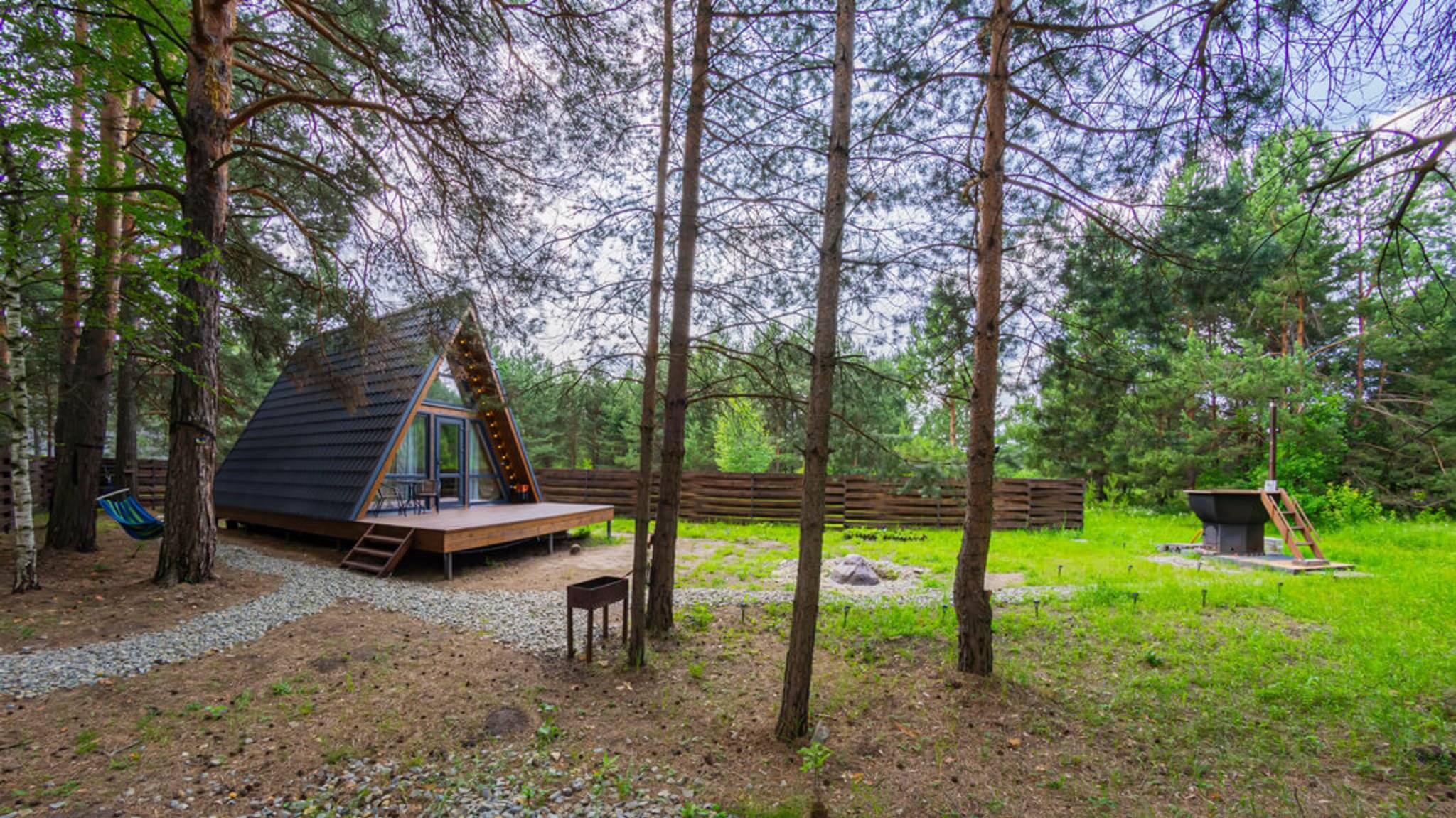 A-frame в Сосновом лесу | Обзор от первого лица| смотреть онлайн