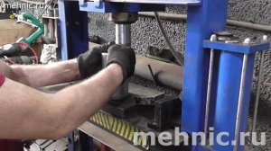 Замена задних сайлентблоков передних рычагов Шкода Октавия А7