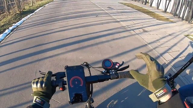 Электросамокат Kugoo Max Speed против Kugoo M4 кто быстрее???