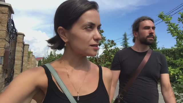 Сняли дом в Адлере / Купаемся на пляже "Крылья Балтики" смотреть онлайн