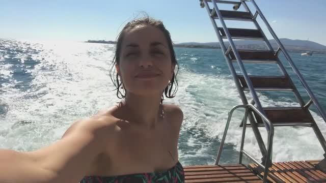 Геленджик \ На яхте в открытое море смотреть онлайн