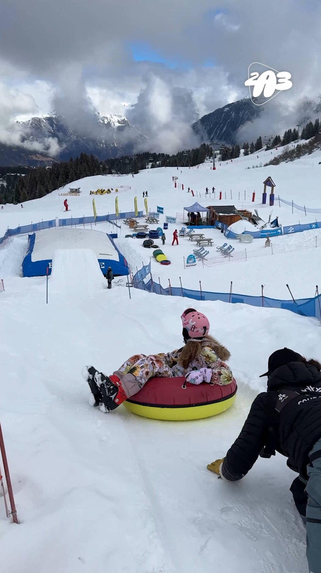 🎿 Вот это КРИНЖ! Наш самый НЕЛЕПЫЙ ФЕЙЛ на льду смотреть онлайн