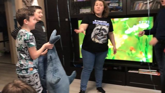 День рождения Тёмы / Играем в Мафию / Влог смотреть онлайн