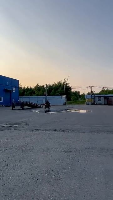 Димон-Легенда доставляет вам счастье #ataki #crosser #мото #мотоциклы смотреть онлайн