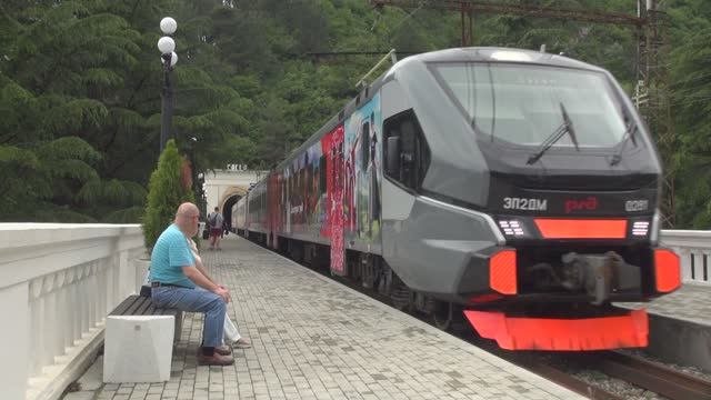 Гагра 2025. Прибытие поезда 