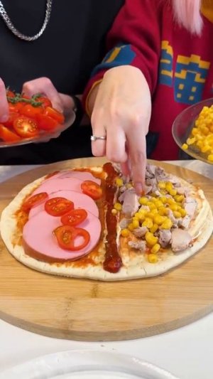 БРУНО - BRUNO -Сделай пиццу вдвоем челлендж !🍕😂 #shorts от Вильям Бруно