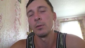 Почему на экране телефона появились розовые линии?