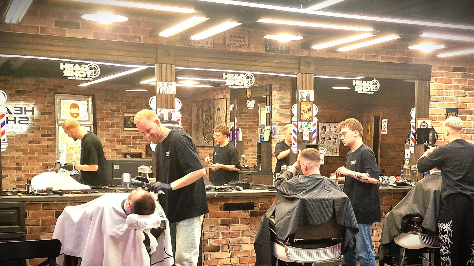 HEADSHOT BARBERSHOP Moscow Kuzminki