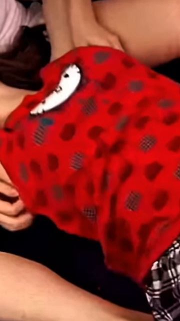 Сестры щекочут 😂😋😝 #щекотка #юмор