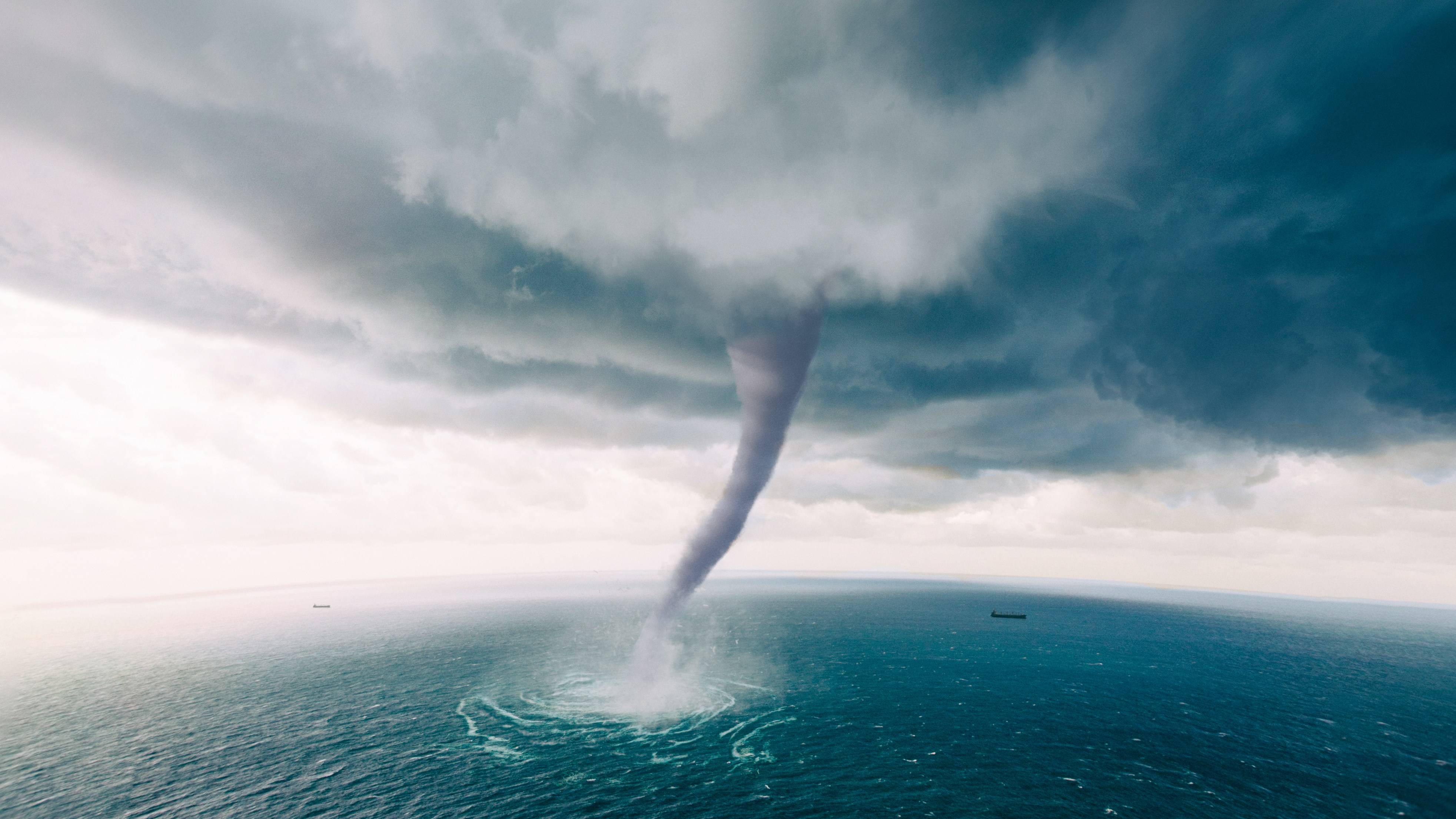 СМЕРЧИ АТАКУЮТ СОЧИ - ЭТО ЖЕСТЬ!!! смотреть онлайн