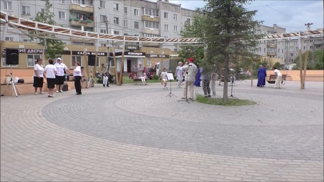 г.Ачинск. Сквер на ЮВР. День рожденье города - 342г. 21.06.25г. Автор видео Елена Цыганова. смотреть онлайн