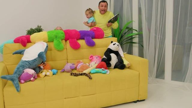 Ребенок хочет плавать - приключения с водными приключениями с Майей и Машей смотреть онлайн